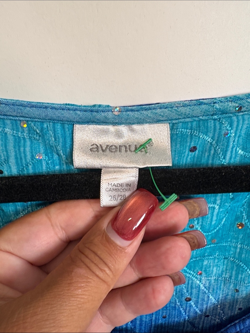 Avenue Blue Teal Ombre Tank with Silver Ring Accents - Picture 2 of 8